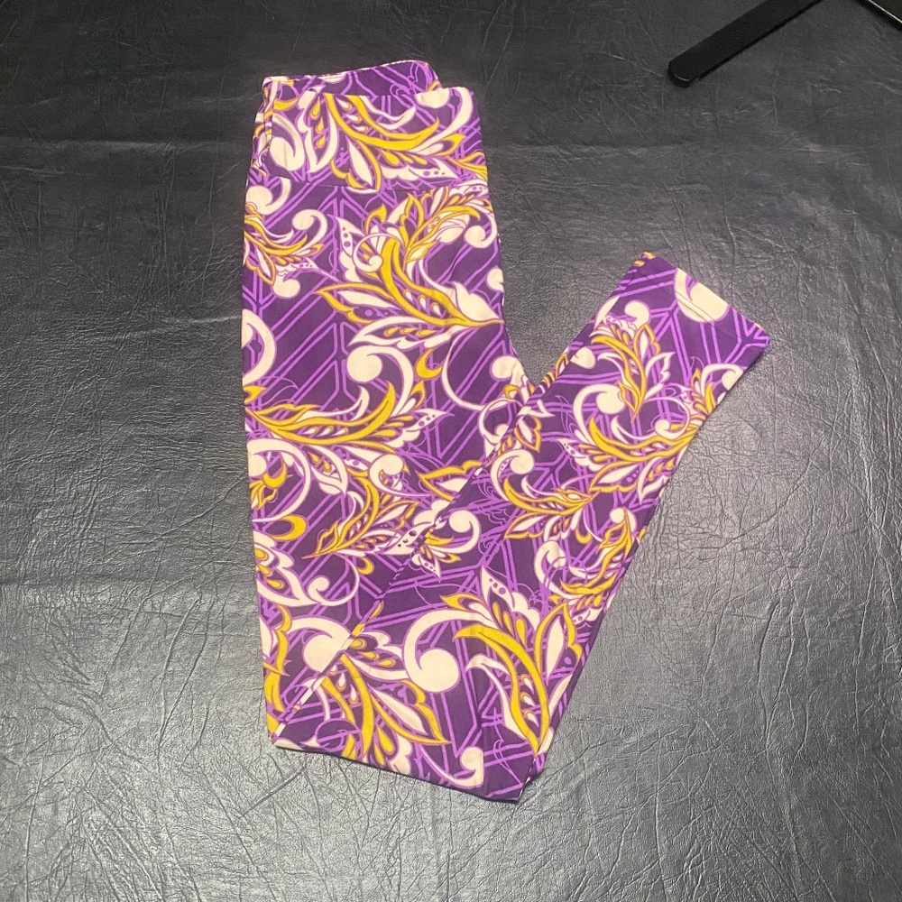 NWOT - LulaRoe OS Leggings